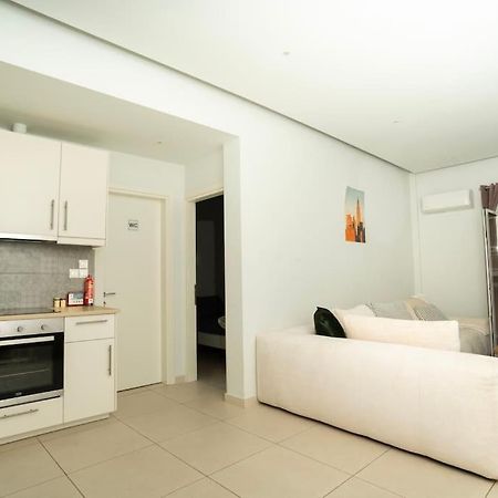 Homey Renovated 1 Bedroom Apartment In Kesariani Athens Luaran gambar