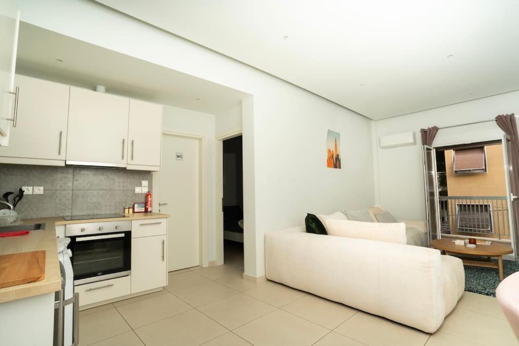Homey Renovated 1 Bedroom Apartment In Kesariani Athens Luaran gambar