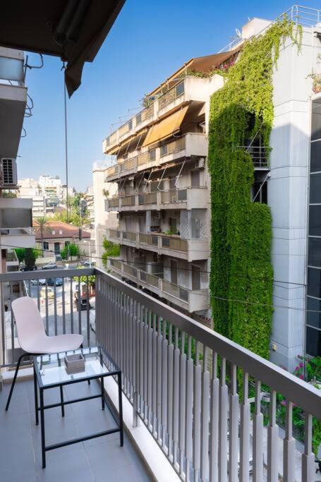 Homey Renovated 1 Bedroom Apartment In Kesariani Athens Luaran gambar